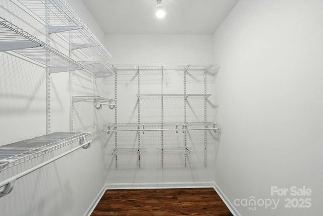 2723 Craddock Avenue, Charlotte, NC 28208