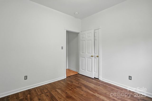 2723 Craddock Avenue, Charlotte, NC 28208