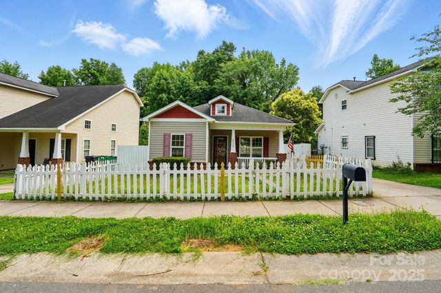 2723 Craddock Avenue, Charlotte, NC 28208