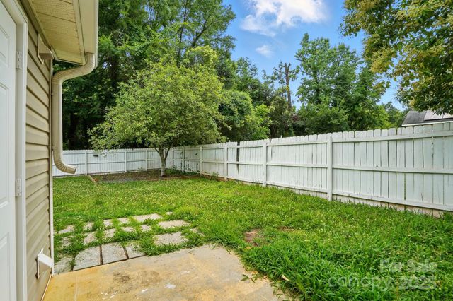 2723 Craddock Avenue, Charlotte, NC 28208