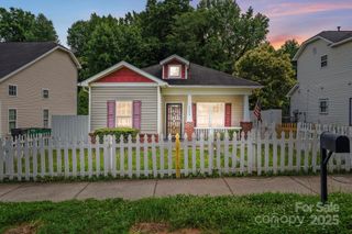 2723 Craddock Avenue, Charlotte, NC 28208