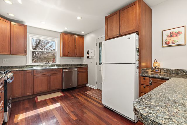 6613 Glenview Drive, Tinley Park, IL 60477