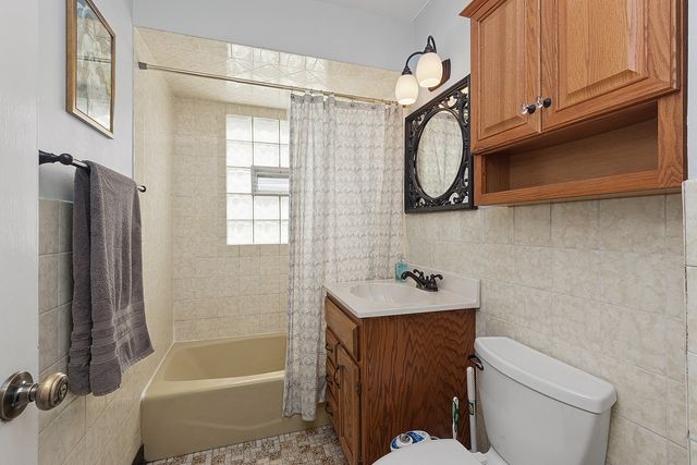 6613 Glenview Drive, Tinley Park, IL 60477