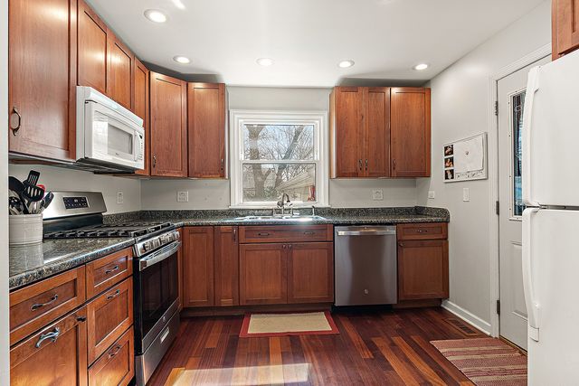 6613 Glenview Drive, Tinley Park, IL 60477