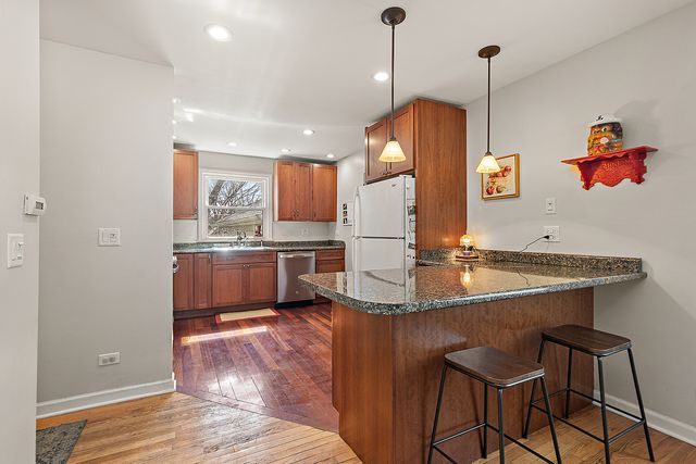 6613 Glenview Drive, Tinley Park, IL 60477