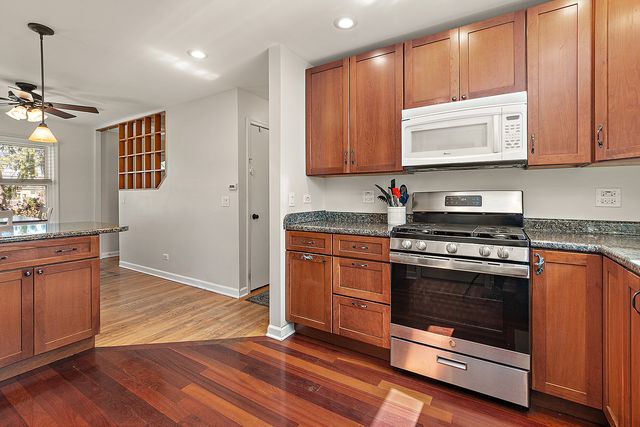 6613 Glenview Drive, Tinley Park, IL 60477