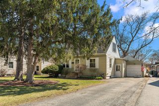 6613 Glenview Drive, Tinley Park, IL 60477