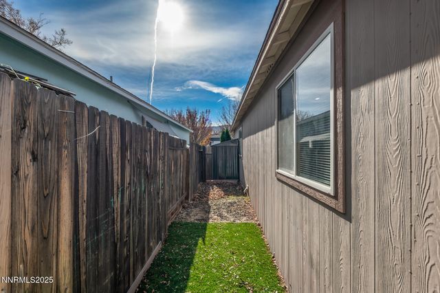 7447 Findhorn Drive, Reno, NV 89506