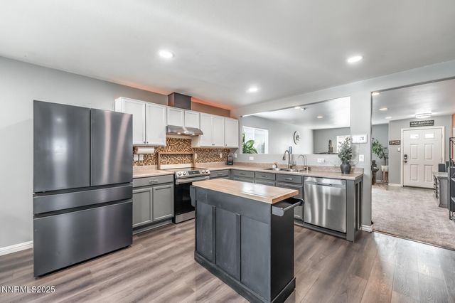 7447 Findhorn Drive, Reno, NV 89506