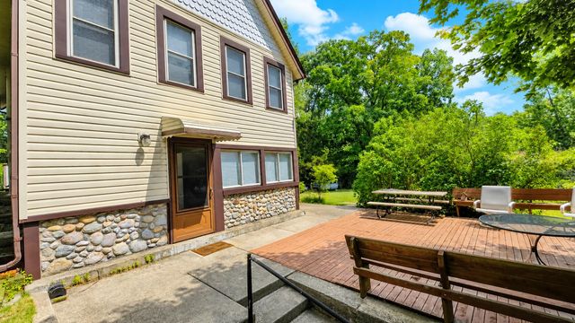 1600 Mull Road, Manchester Twp, MI 49287