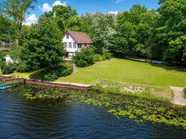 1600 Mull Road, Manchester Twp, MI 49287