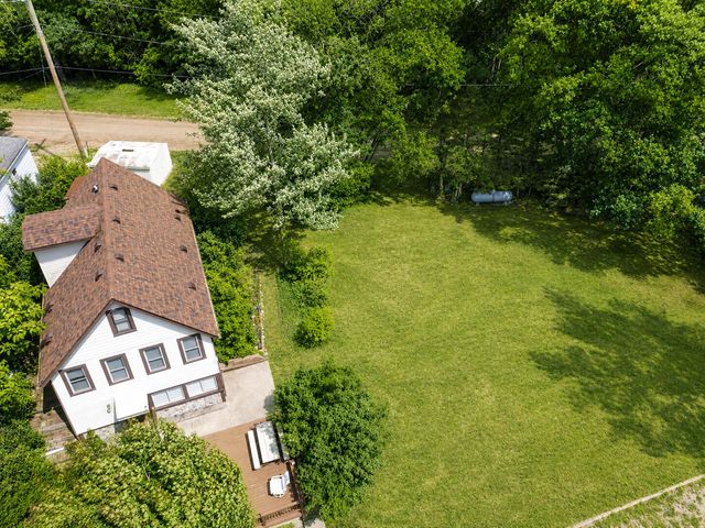 1600 Mull Road, Manchester Twp, MI 49287