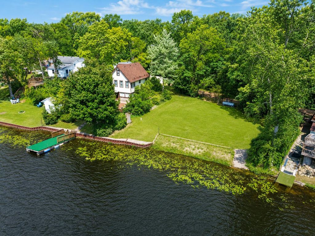 1600 Mull Road, Manchester Twp, MI 49287