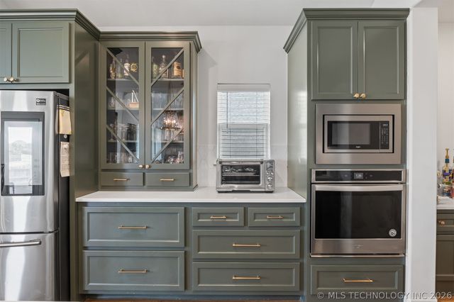 501 E 127th Place S, Jenks, OK 74037