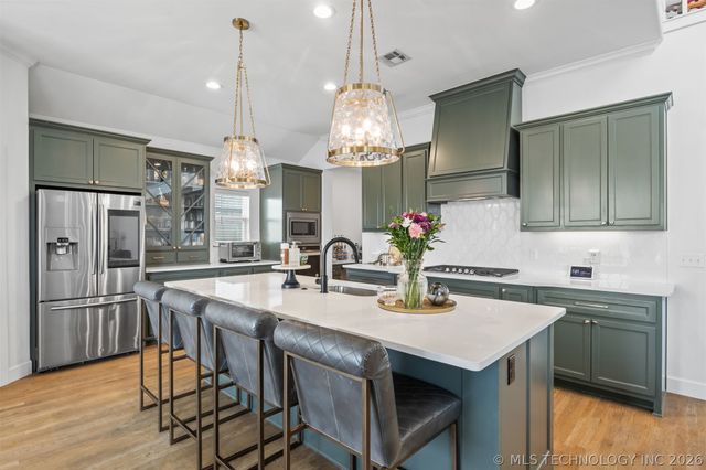 501 E 127th Place S, Jenks, OK 74037