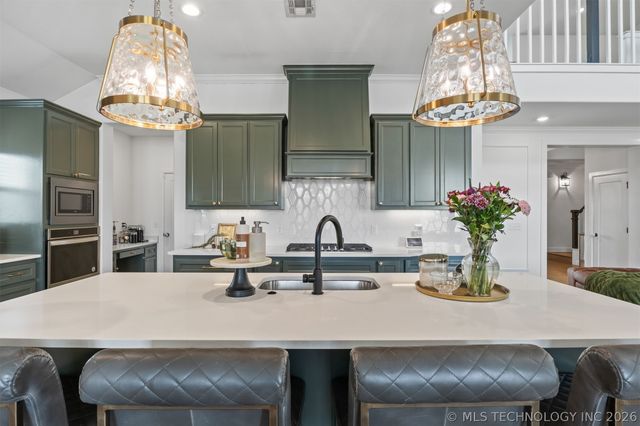 501 E 127th Place S, Jenks, OK 74037