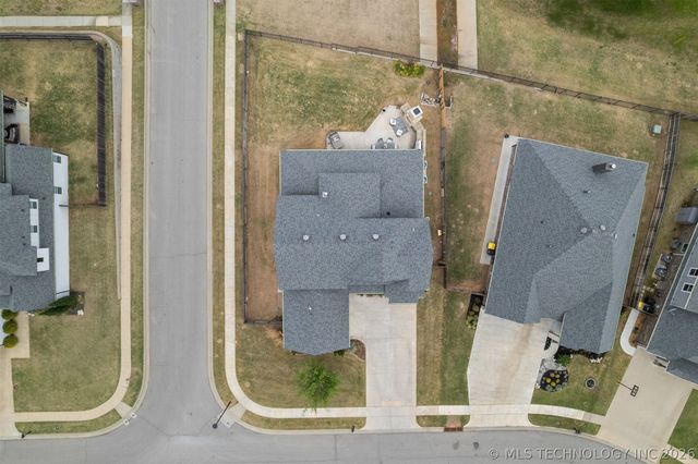 501 E 127th Place S, Jenks, OK 74037