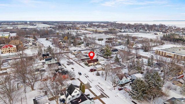 2206 ASHLAND STREET, Oshkosh, WI 54901