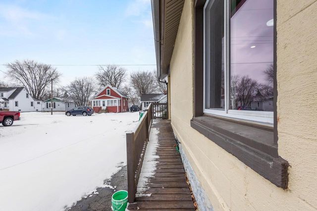 2206 ASHLAND STREET, Oshkosh, WI 54901