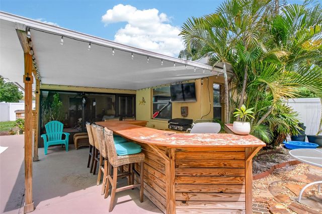 2221 COLONIAL DRIVE, Dunedin, FL 34698