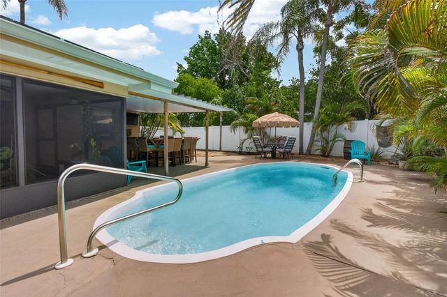 2221 COLONIAL DRIVE, Dunedin, FL 34698