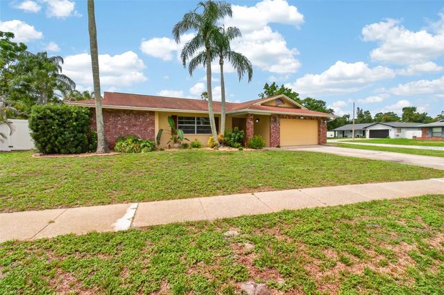 2221 COLONIAL DRIVE, Dunedin, FL 34698
