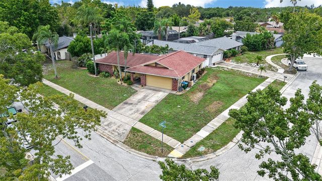 2221 COLONIAL DRIVE, Dunedin, FL 34698