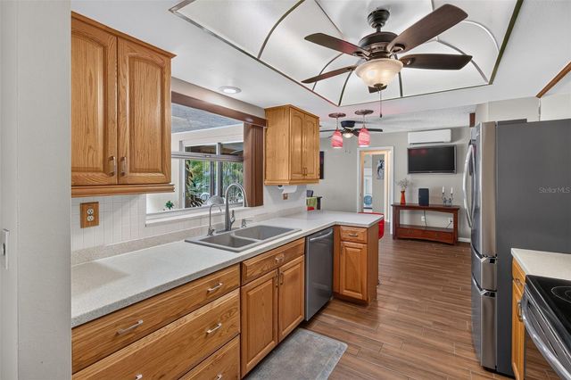 2221 COLONIAL DRIVE, Dunedin, FL 34698