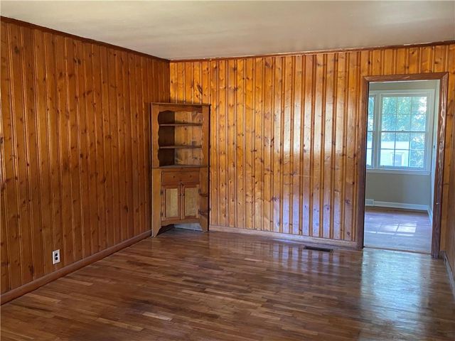 121 Foster W Avenue, Dallas, GA 30132