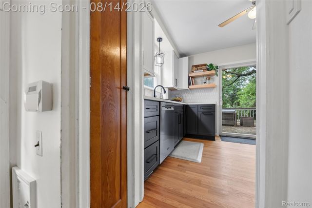 13953 Marion, Redford Charter Township, MI 48239