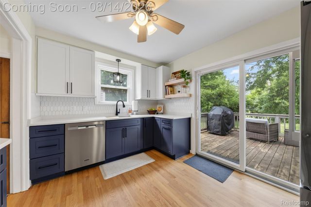 13953 Marion, Redford Charter Township, MI 48239