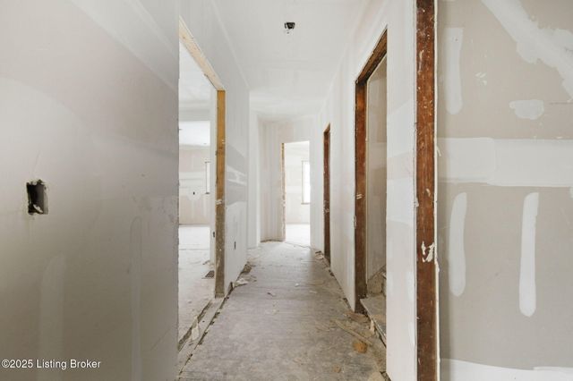 236 S 42nd St, Louisville, KY 40212