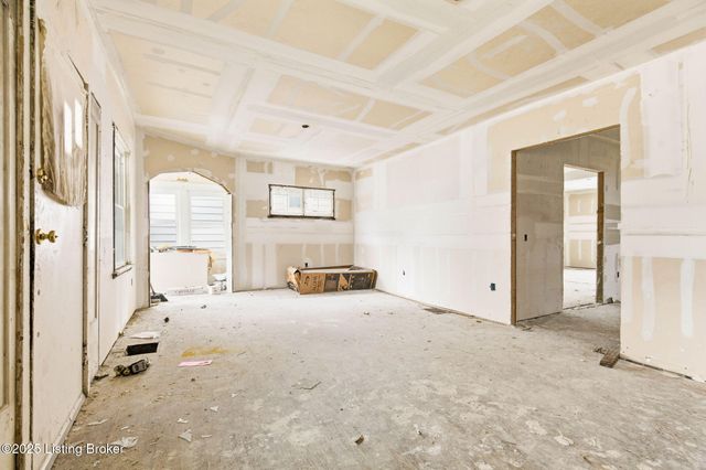 236 S 42nd St, Louisville, KY 40212