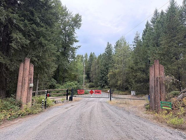 1 Quartz Rd, Newport, WA 99156