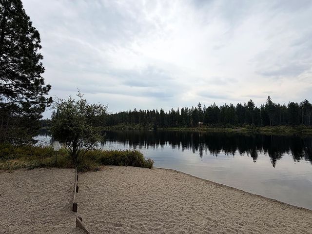 1 Quartz Rd, Newport, WA 99156