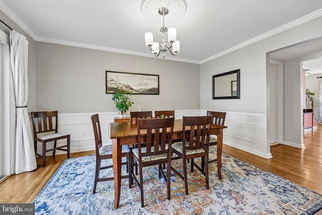 7438 HALLCREST DR, Mclean, VA 22102