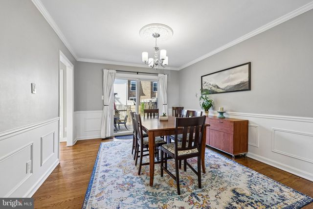 7438 HALLCREST DR, Mclean, VA 22102