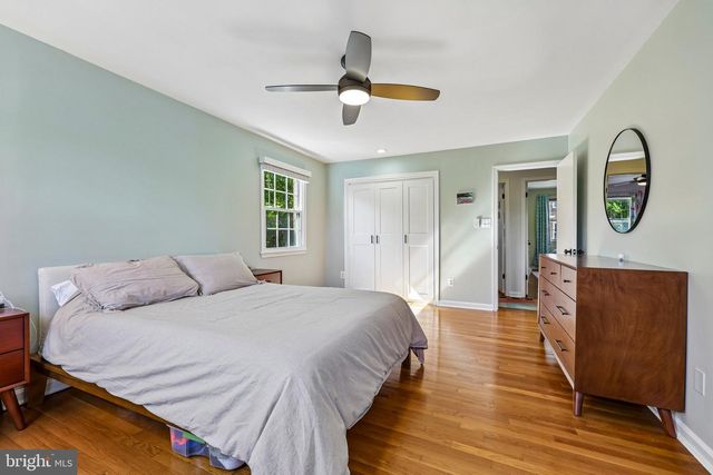 7438 HALLCREST DR, Mclean, VA 22102