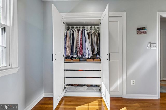 7438 HALLCREST DR, Mclean, VA 22102