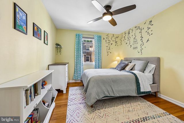 7438 HALLCREST DR, Mclean, VA 22102
