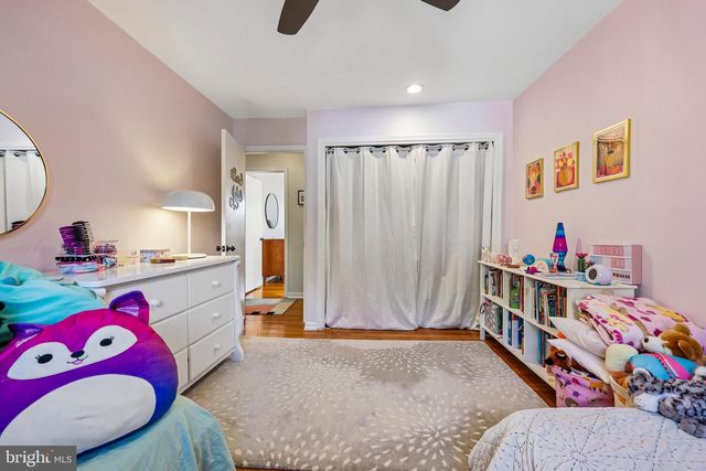 7438 HALLCREST DR, Mclean, VA 22102