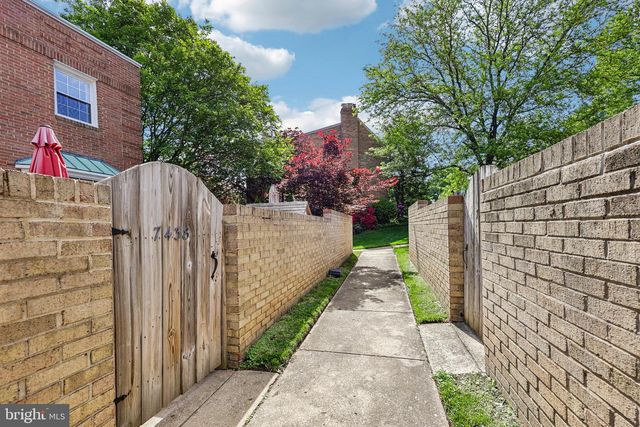 7438 HALLCREST DR, Mclean, VA 22102