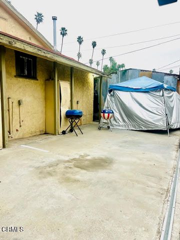 3443 9th Avenue, Los Angeles, CA 90018