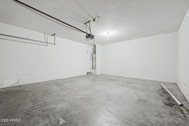 5326 W WARNER Street, Phoenix, AZ 85043