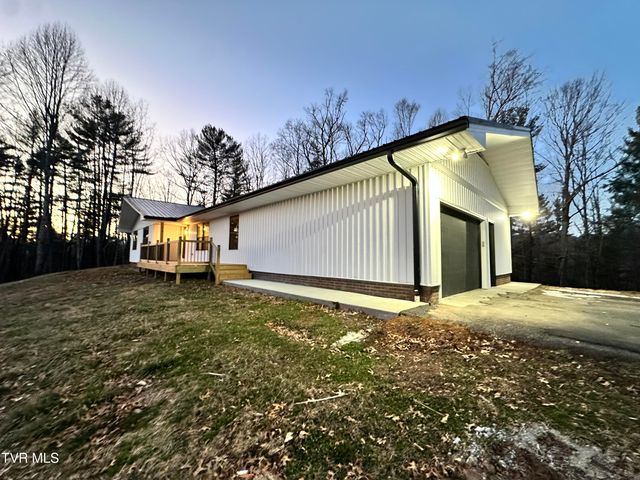 256 William Hawkins Lane, Mountain City, TN 37683