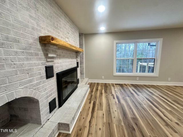 256 William Hawkins Lane, Mountain City, TN 37683