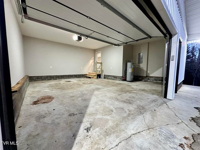 256 William Hawkins Lane, Mountain City, TN 37683