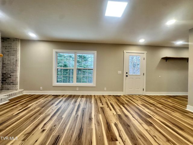 256 William Hawkins Lane, Mountain City, TN 37683