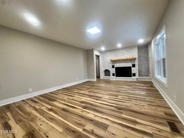 256 William Hawkins Lane, Mountain City, TN 37683