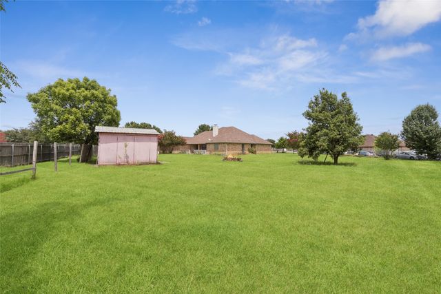 508 Hickory Circle, Red Oak, TX 75154